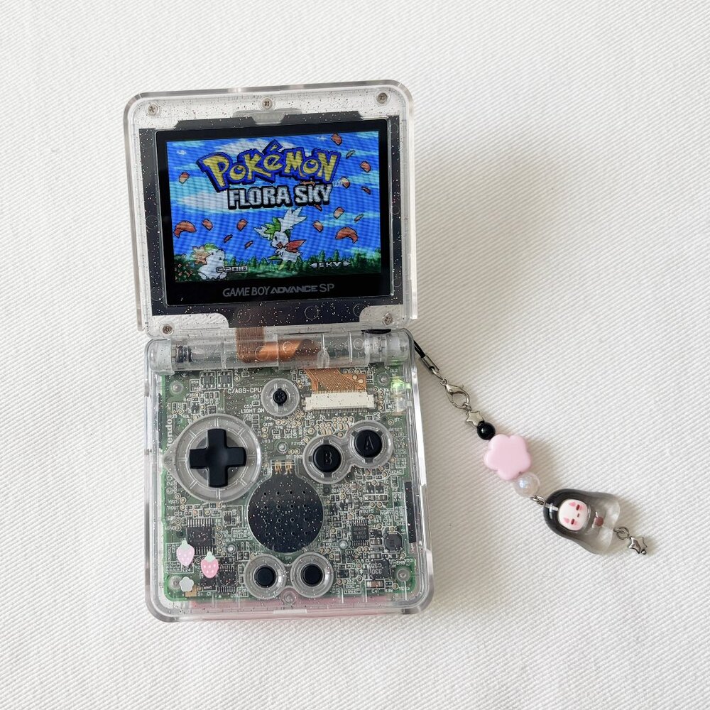 *BUNDLE* Custom Gameboy Advance SP with 9 Games